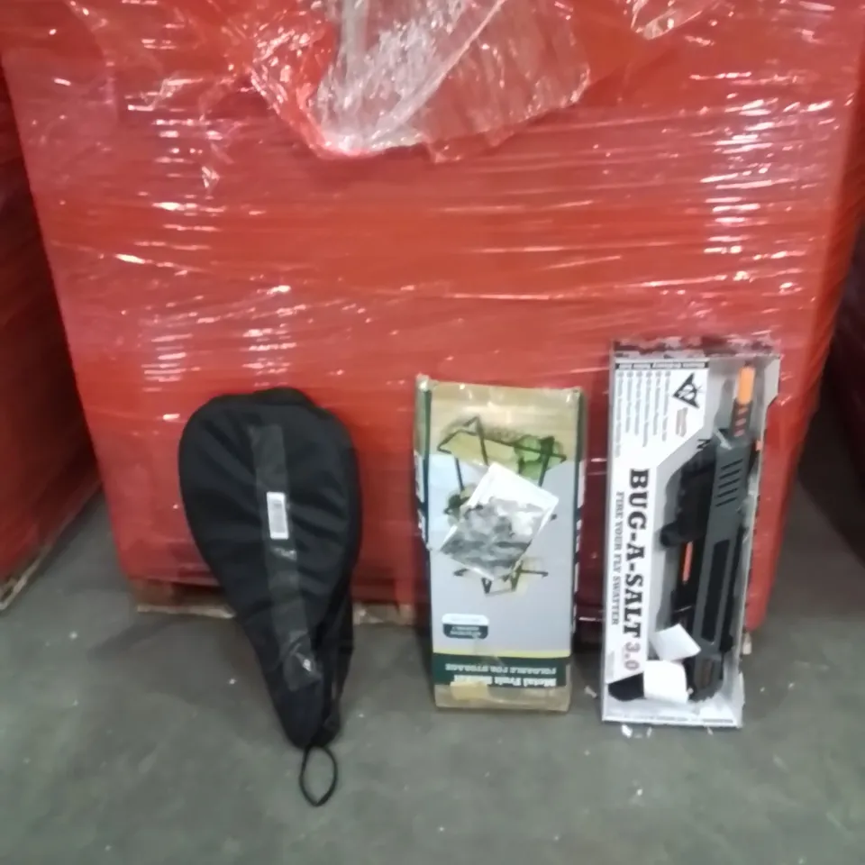 PALLET OF ASSORTED HOUSEHOLD GOODS AND PRODUCTS TO INCLUDE;MOSQUITO GUN,VEG RACK,TABLE TENNIS RACKET 