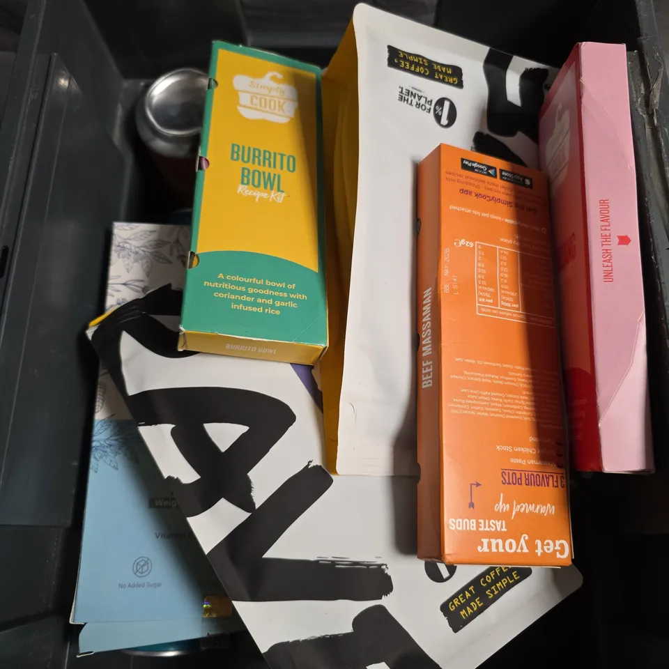 APPROXIMATELY 10 ASSORTED FOOD/DRINK PRODUCTS TO INCLUDE RAVE COFFEE, SIMPLY COOK SEASONING, SMART WATER ETC 