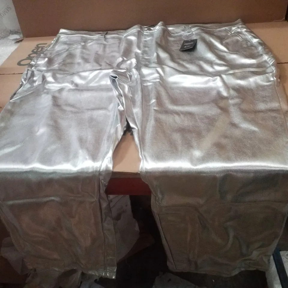 BOX CONTAINING APPROXIMATELY 5 BRAND NEW JD WILLIAMS SILVER PU STRAIGHT TROUSERS - SIZE 30