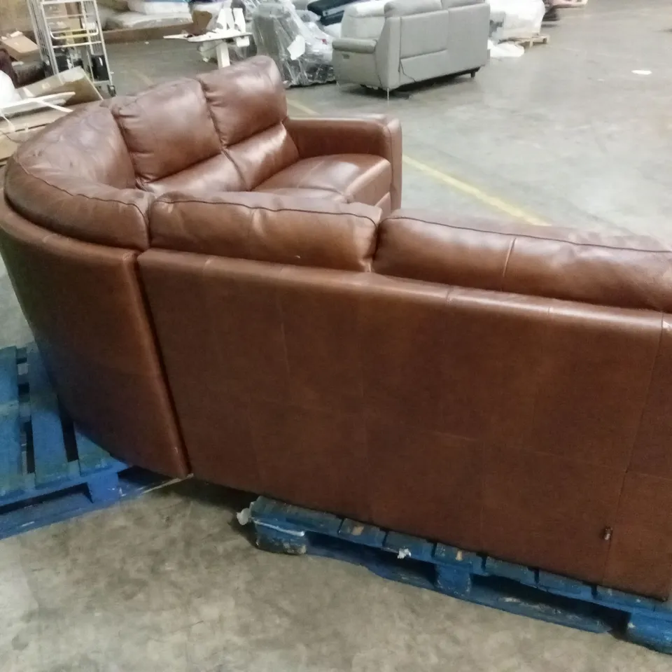 QUALITY DESIGNER ITALIAN MADE LEATHER CORNER SOFA - WALNUT