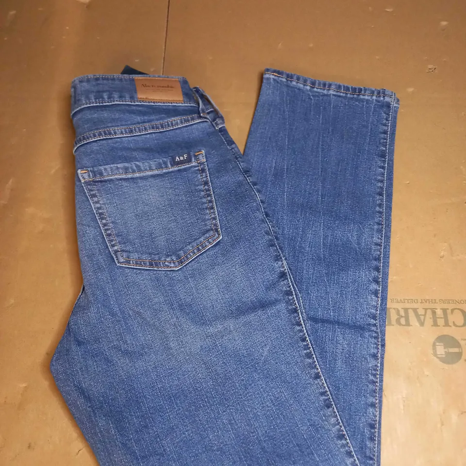 ABERCROMBIE DENIM JEANS SIZE 15/16 