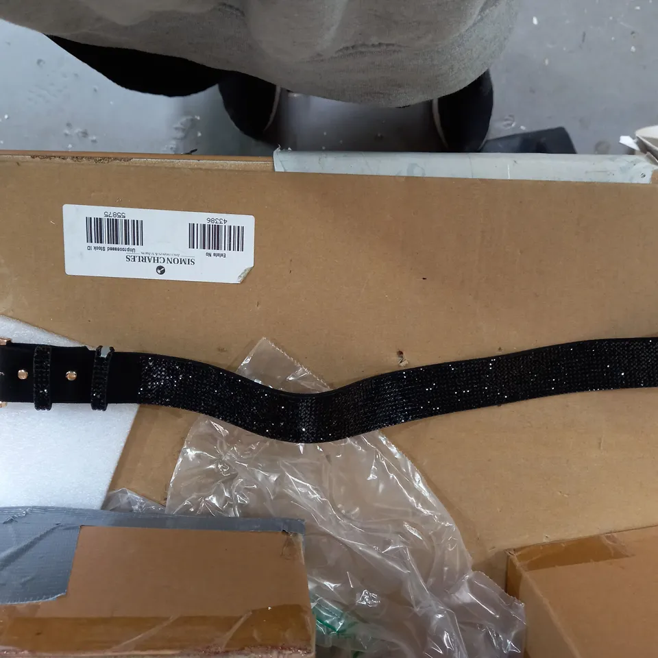 BLACK SPARKLY BELT