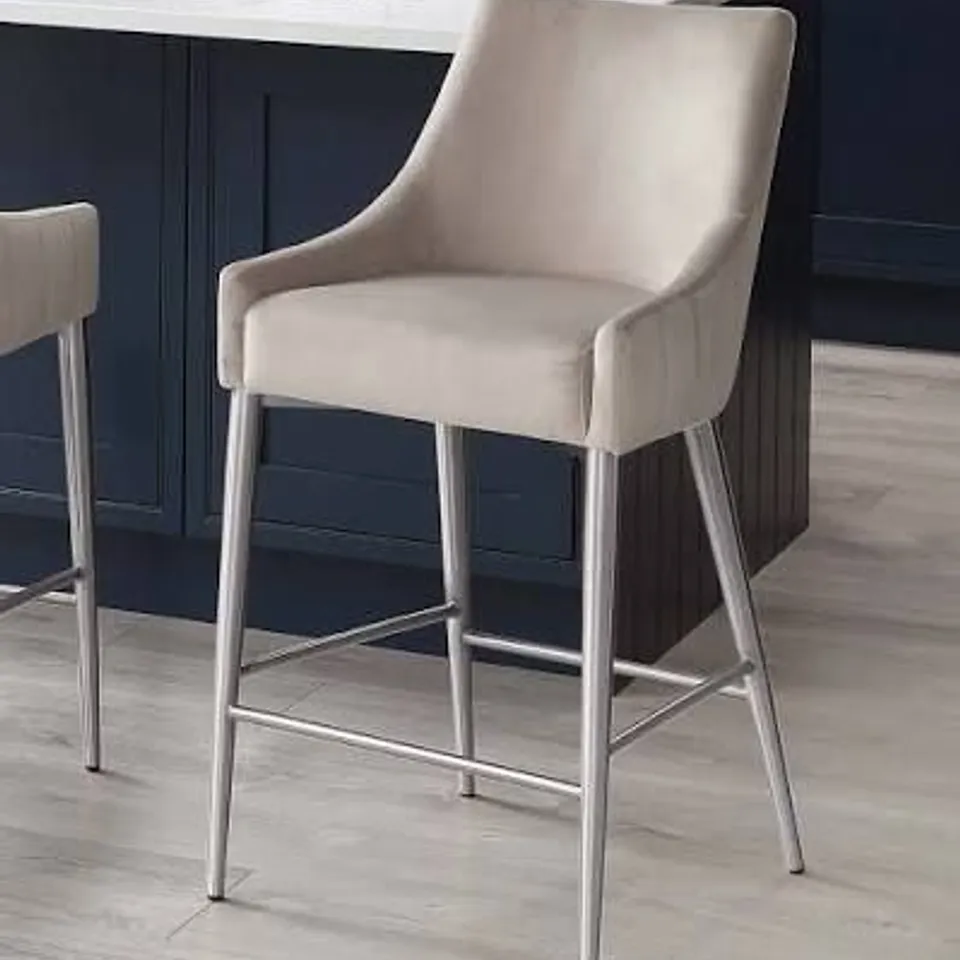 BOXED DANETTI JULIANA CHAMPAGNE VELVET WITH STAINLESS STEEL BAR STOOL