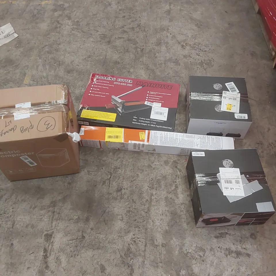 PALLET CONTAINING A LARGE QUANTITY OF ASSORTED ITEMS INCLUDING: FLOORING CUTTER, TURNTABLES, ELECTRIC COMPOSTER, RETRACTABLE GATE ECT
