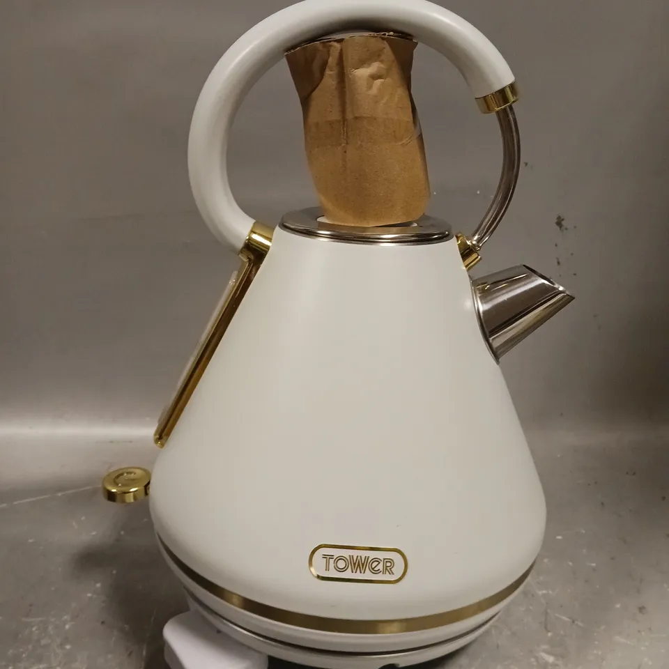 TOWER CAVALETTO PYRAMID KETTLE RRP £44