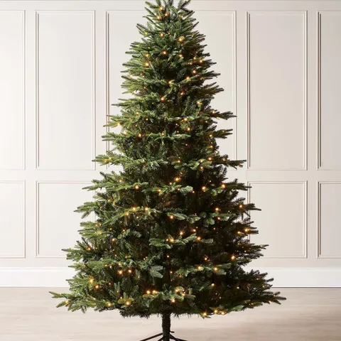 BOXED 6FT GREEN LIGHTED ARTIFICIAL PINE CHRISTMAS TREE WITH STAND (1 BOX)