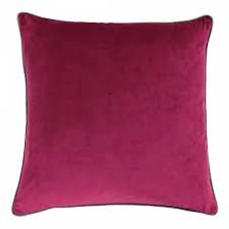 FAIRMONT PARK MERIDIAN POLYESTER FILLED CUSHION 