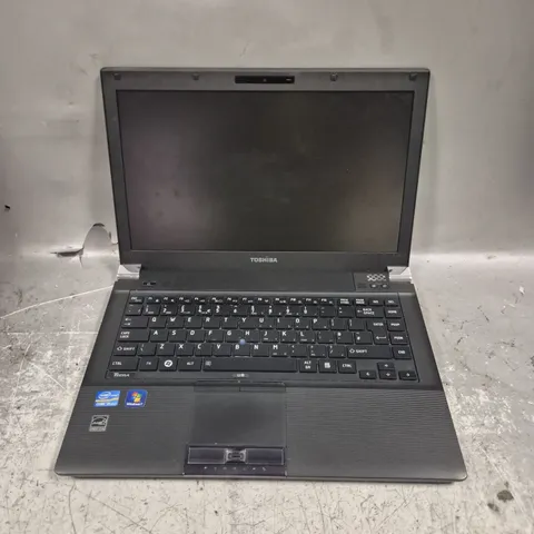 TOSHIBA TECRA R840 LAPTOP