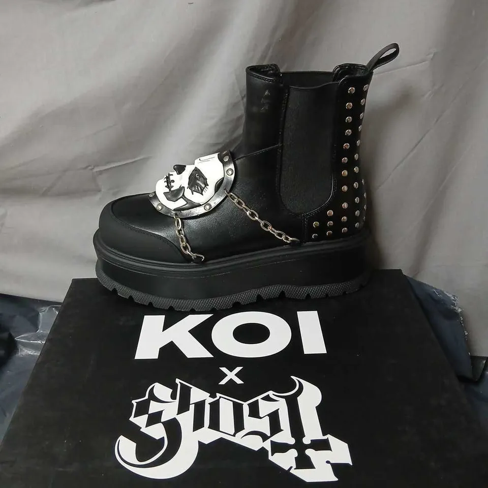 KOI X GHOST SECULAR HAZE PAPA EMERITUS II PLATFORM BOOTS – UK7 – BLACK