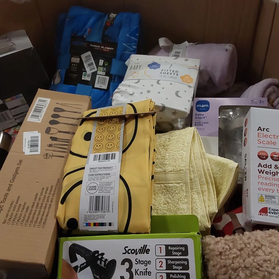 PALLET OF ASSORTED ITEMS INCLUDING: SALTER ELECTRONIC SCALE, KIDS CITY GOALKEEPER GLOVES, LEGO NUTCRACKER, ACTIVE STRETCH SET, DUVET SETS, SAVILLE KNIFE SHARPENER, 9PCS TOOLS AND GADGETS SET ECT