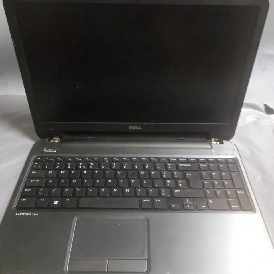 DELL LATITUDE 3540 LAPTOP - BLACK