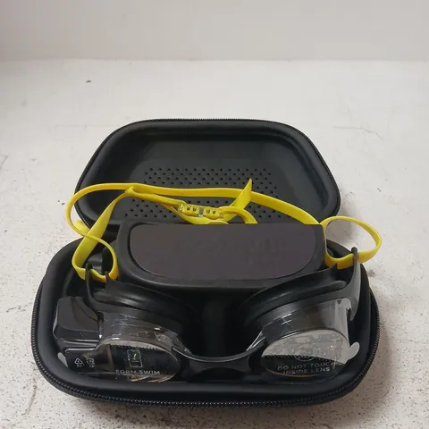 FORM 2 LT SMART SWIM GOGGLES 