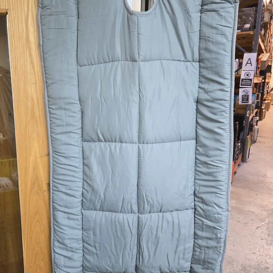 LIGHT BLUE QUILTED PADDED GARMENT