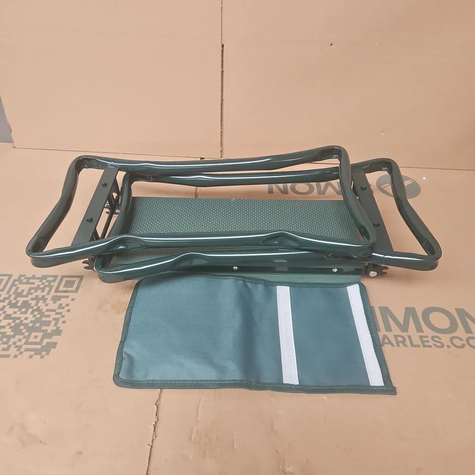 GREEN STEEL-FRAMED FOLDING GARDEN KNEELER