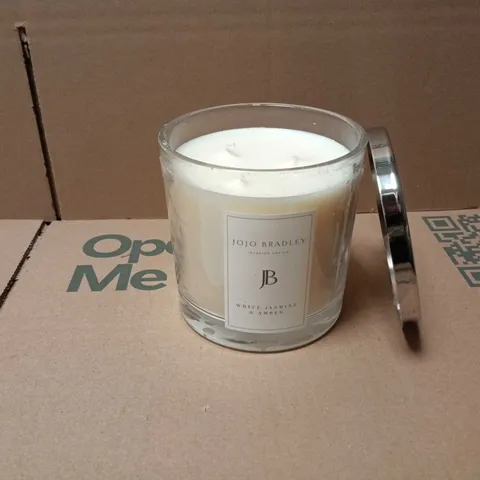 JOJO BRADLEY WHITE JASMINE & AMBER CANDLE (640G)