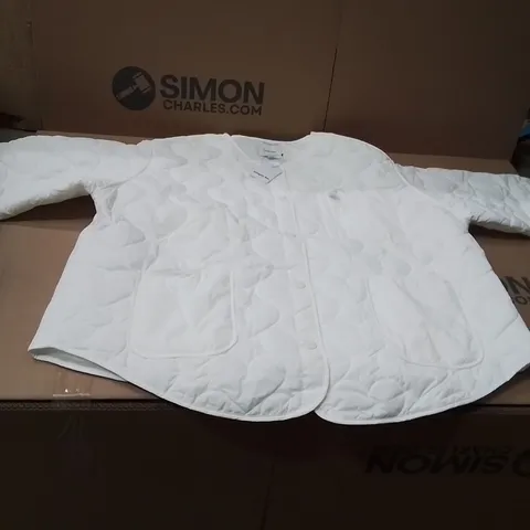 BOXED BRAND NEW APPROXIMATELY 3 SIMPLY BE QUILTED JACKET SIZE 24 WHITE
