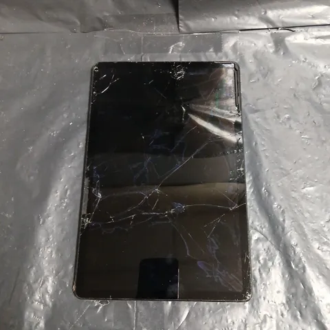 LENOVO TABLET – SILVER, 8MP REAR CAMERA, CRACKED FRONT DISPLAY
