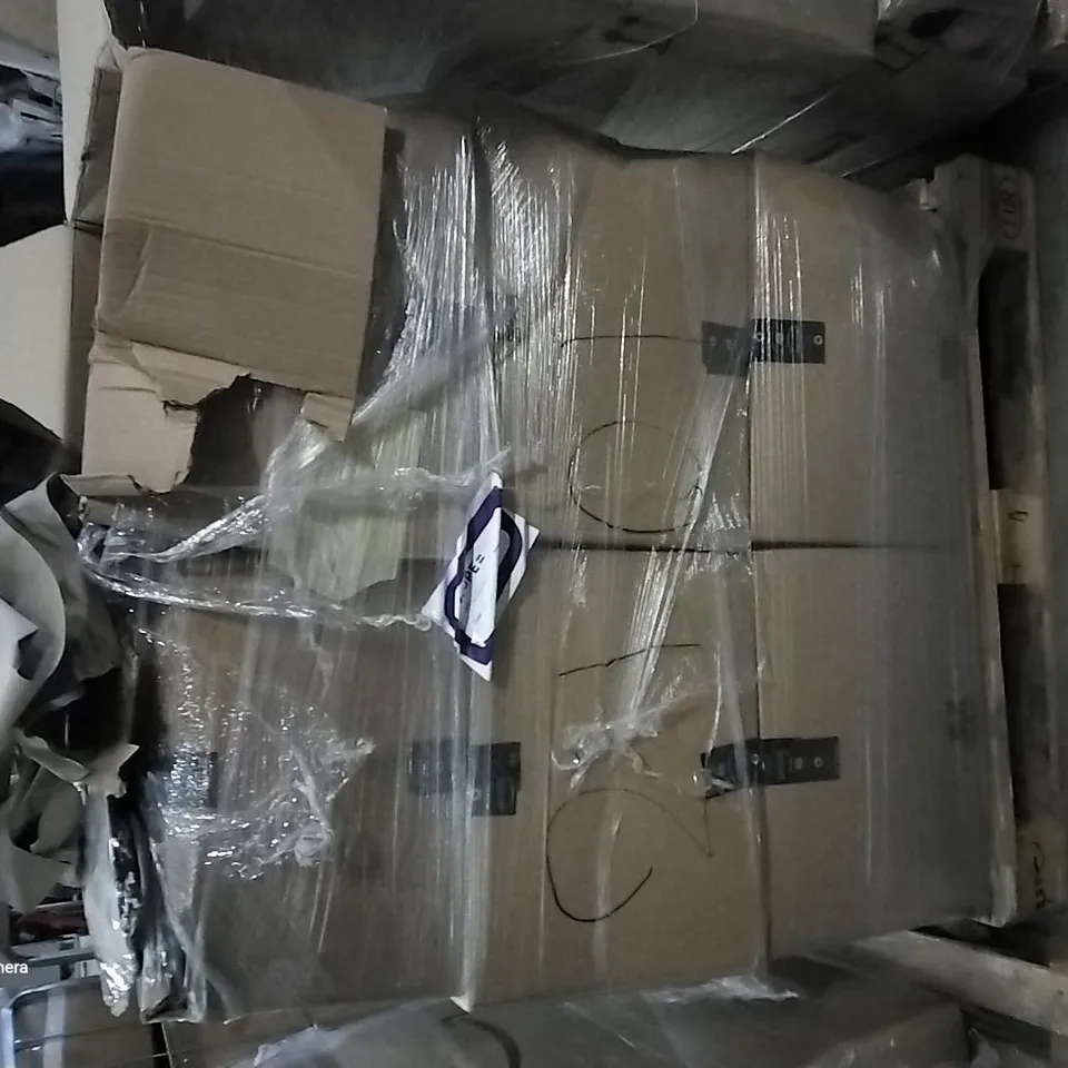 PALLET OF ASSORTED ITEMS INCLUDING METENE SELF ADHERENT BANDAGE 12 PACK, HOSSIER HILL FARM SMOKED CHEESE POWDER, LIZZA ROTE BEERE MUESLI, COD LIVER OIL LIQUID, SEA TEAM BLUE LATTICE BAG 