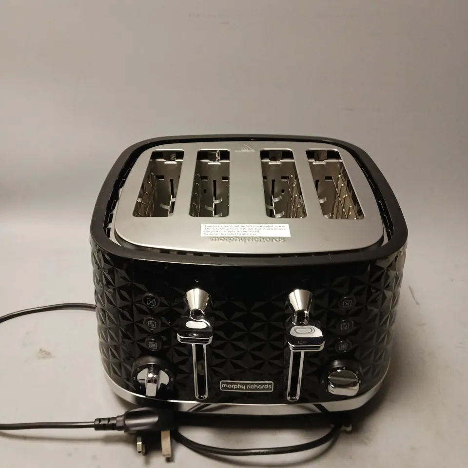 MORPHY RICHARDS UNBOXED 4 SLICE BLACK/SILVER TOASTER 