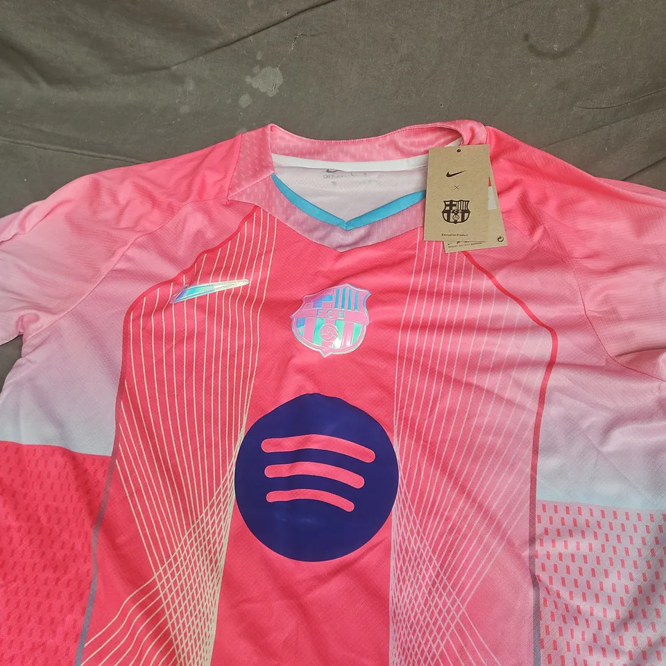 NIKE FC BARCELONA FOOTBALL SHIRT – SIZE L