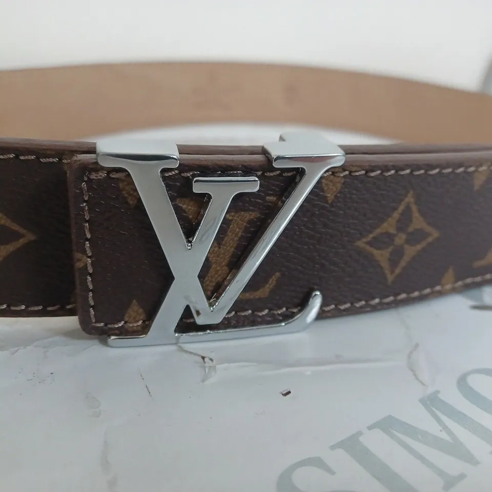 LOUIS VUITTON FAUX LEATHER BELT 