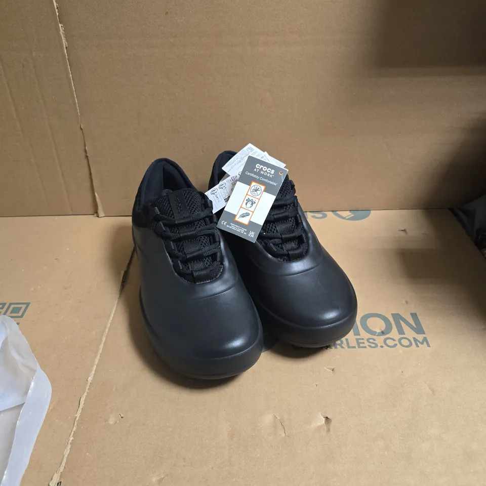 CROCS BISTRO WORK SNEAKER – MEN'S BLACK, UK 8