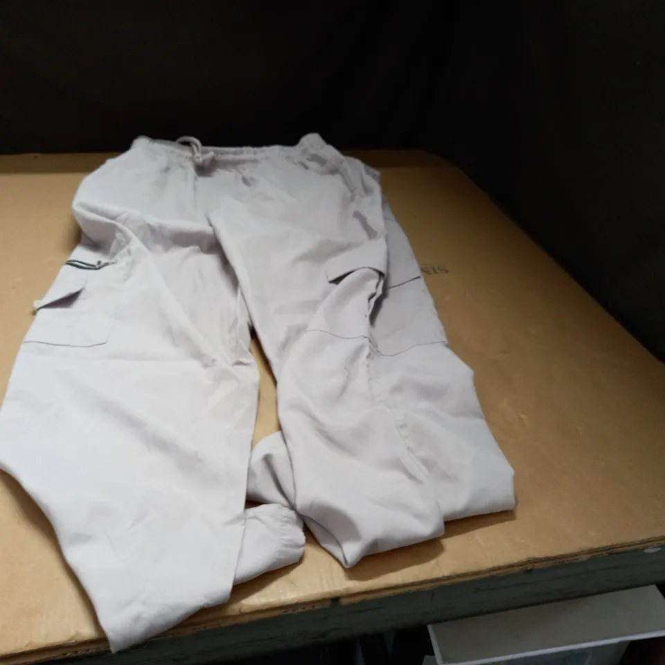 PAIR OF BEIGE TRACKSUIT PANTS MEDIUM