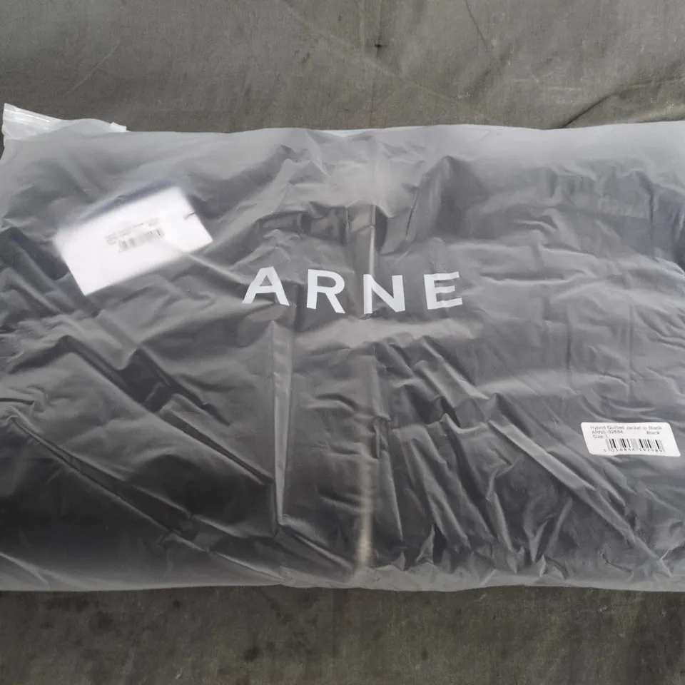 BAGGED ARNE HYBRID QUILTED JACKET - SIZE L