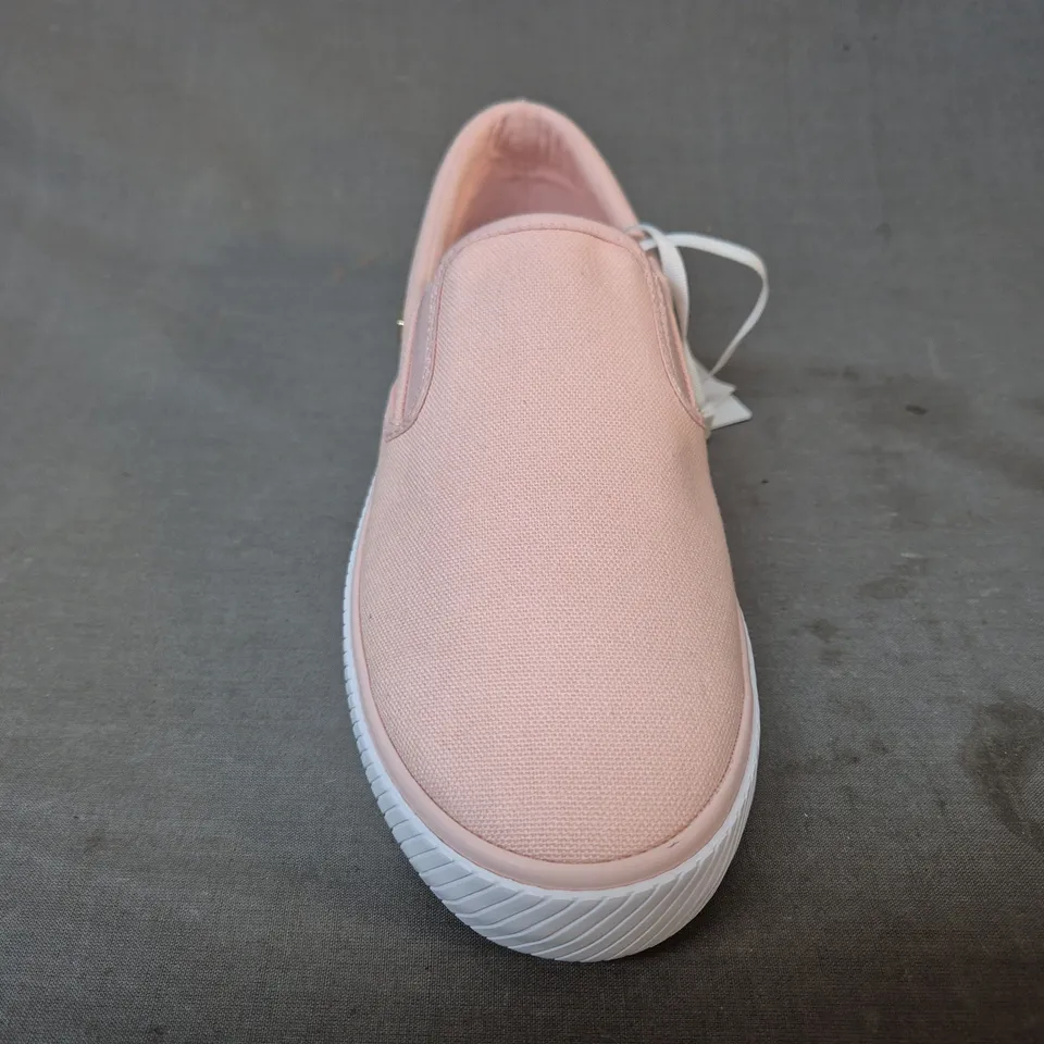 BOXED PAIR OF TOMMY HILFIGER VULC CANVAS SLIP-ON SNEAKERS IN PINK UK SIZE 5