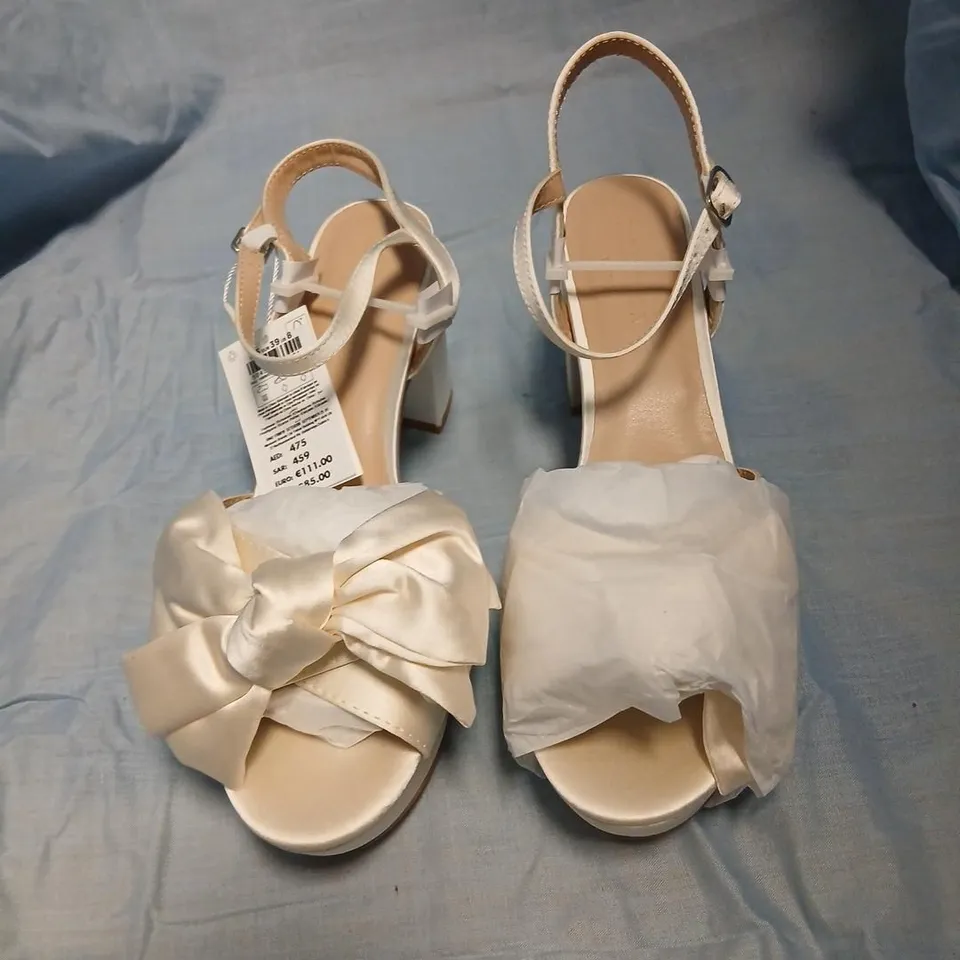 MONSOON WOMEN'S BOW FRONT SANDALS – NUDE/BEIGE, UK 6 (EUR 39)