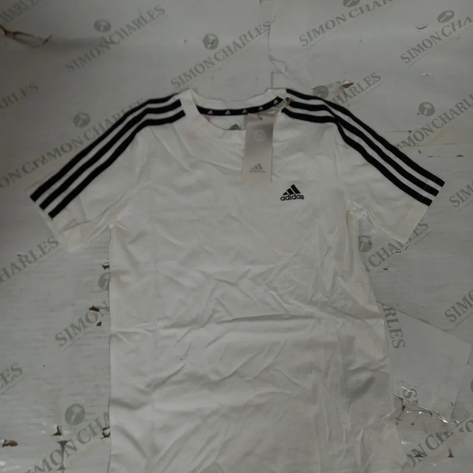 ADIDAS 3 STRIPE TSHIRT IN WHITE SIZE 9-10YRS
