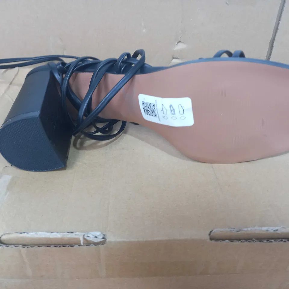 BOXED PAIR OF ASOS HEELS IN BLACK UK SIZE 9