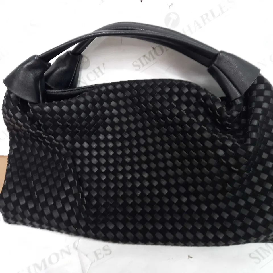 BUTLER & WILSON SHOULDER BAG - BLACK