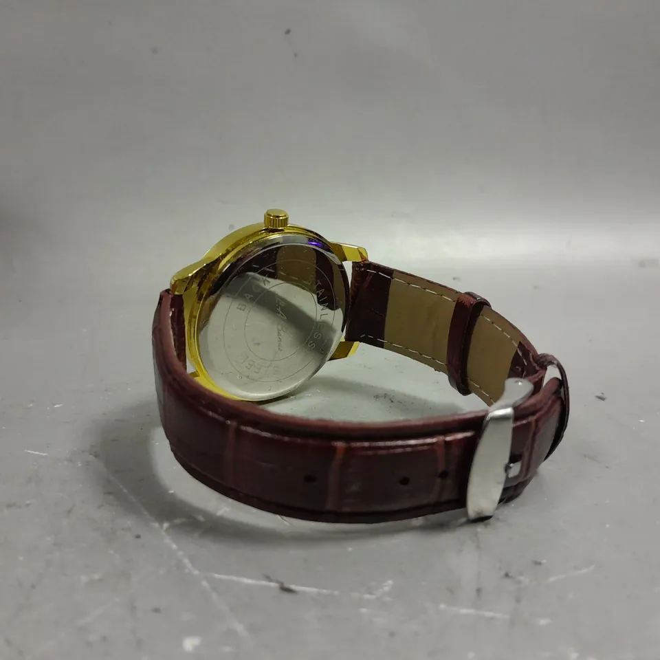 BOXED LA BANUS QUARTZ CHRONOGRAPH WATCH WITH BLACK DIAL & BURGUNDY STRAP