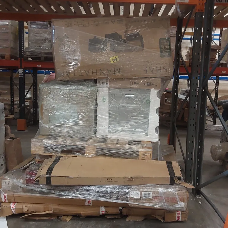 PALLET CONTAINING A LARGE QUANTITY OF ASSORTED ITEMS INCLUDING: HISENSE OVEN, FURNITURE PARTS ECT