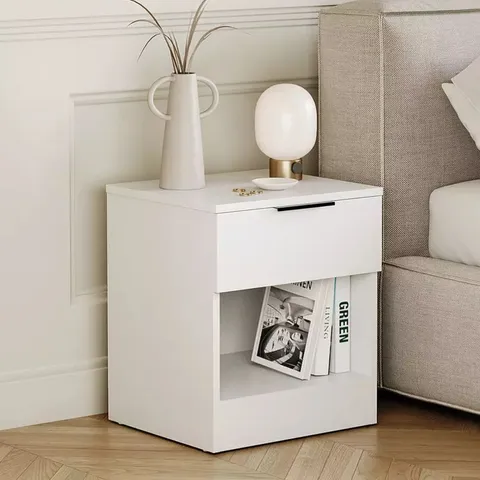BOXED TREGA 1 DRAWER BEDSIDE CHEST - WHITE (1 BOX)