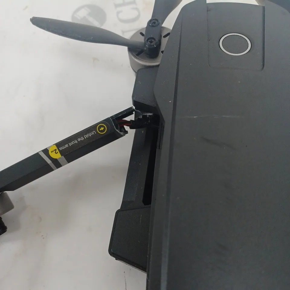 HOLY STONE HS720 FOLDABLE DRONE 