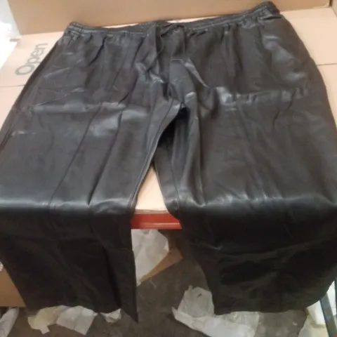 BOX CONTAINING APPROXIMATELY 8 BRAND NEW JD WILLIAMS BLACK PU WIDE LEG TROUSERS - SIZE 30
