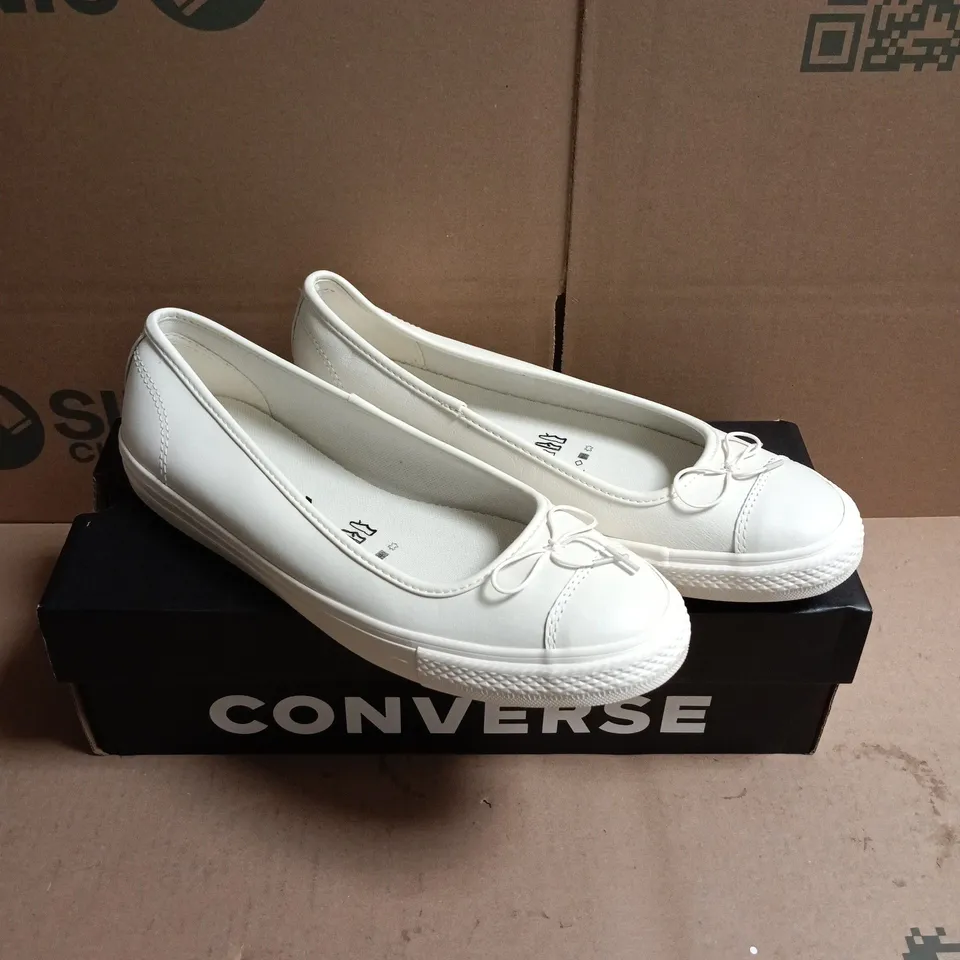 BOXED PAIR OF CONVERSE WOMEN'S CHUCK TAYLOR ALL STAR DAINTY BALLERINA WHITE LEATHER SHOES - 7