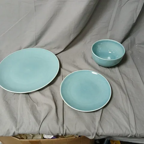 APPROXIMATELY 12PC TEAL CERAMIC DINNERWARE SET 