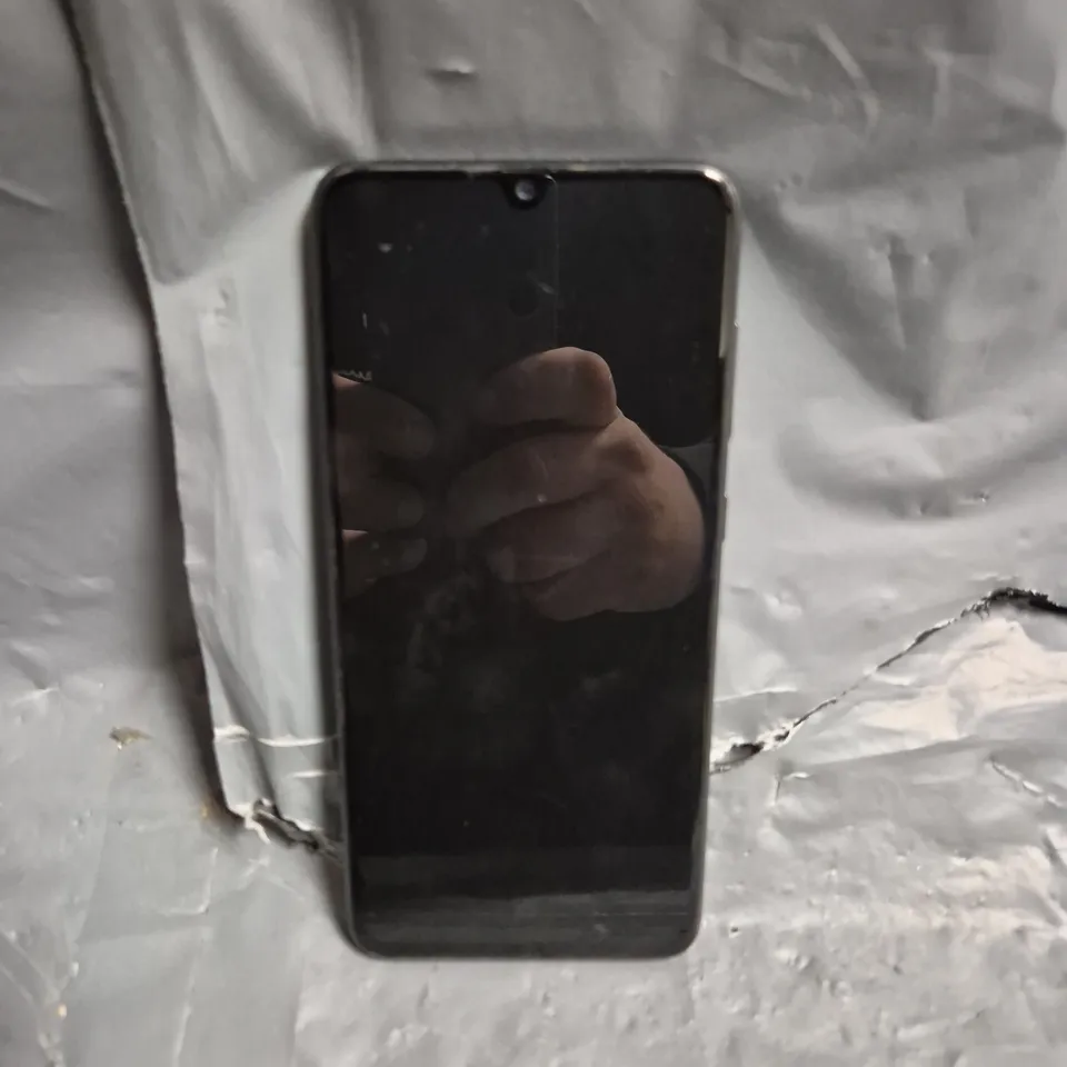 SAMSUNG GALAXY A70