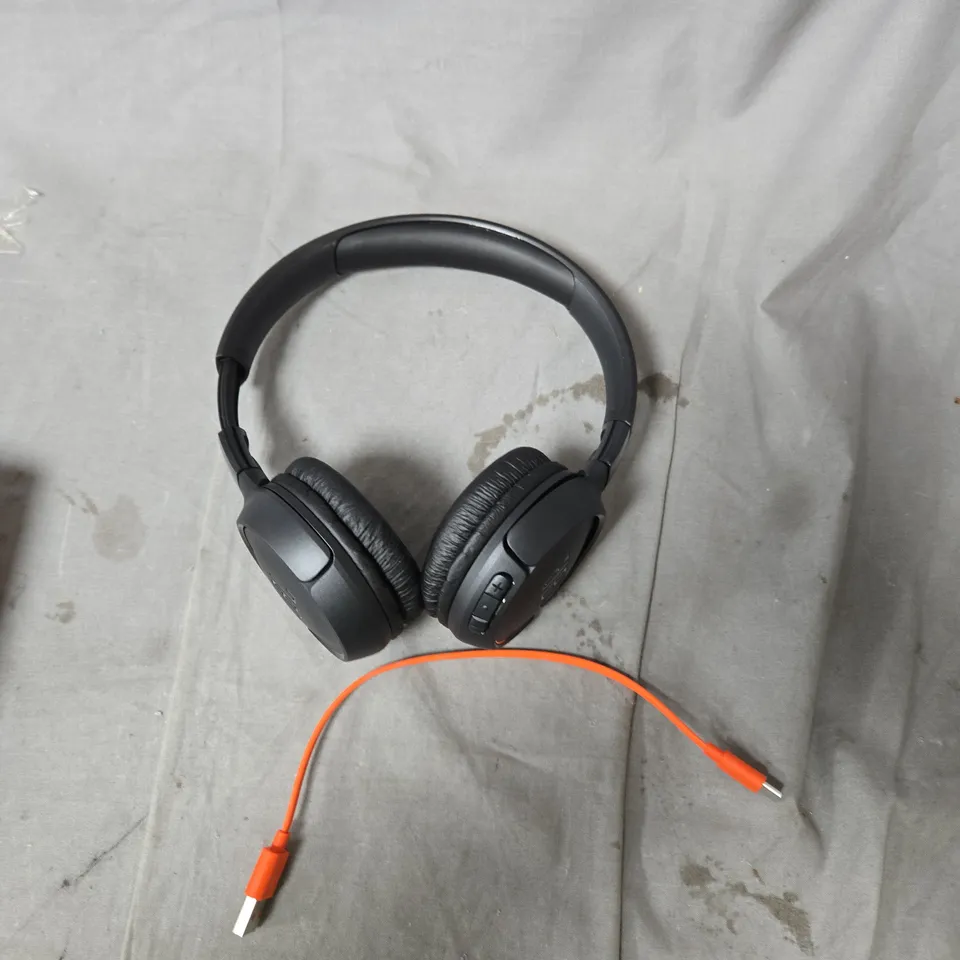 JBL TUNE 520BT WIRELESS HEADPHONES - BOXED