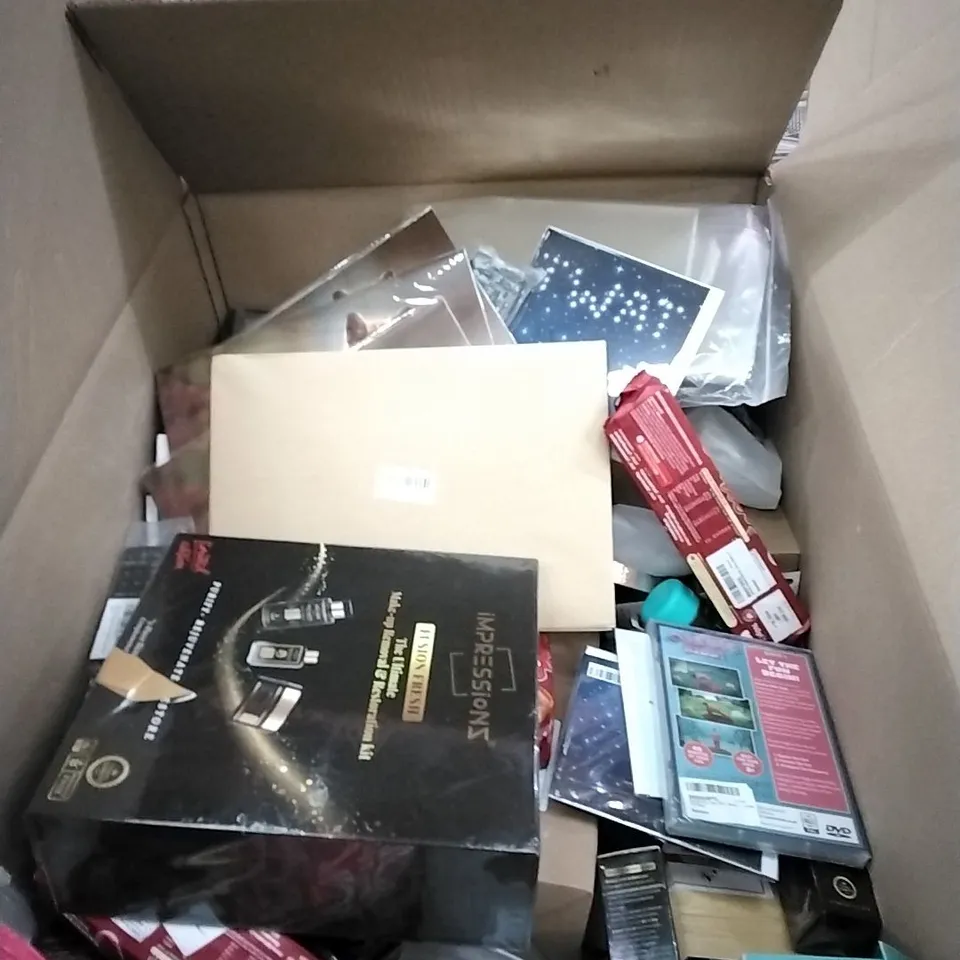 PALLET OF ASSORTED HOUSEHOLD GOODS AND PRODUCTS TO INCLUDE; FACE CARE AND BEAUTY PRODUCTS, FOOD SUPPLEMENTS, CALENDARS ETC