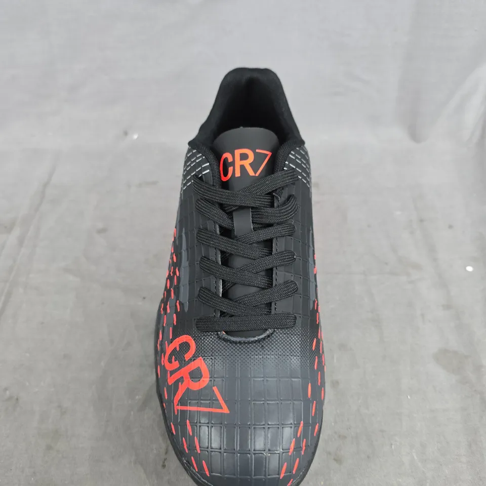 CR7 FOOTBALL TRAINERS - UK SIZE 36