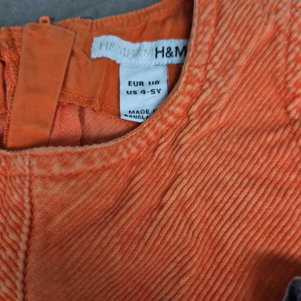 H&M orange top + Boden denim pinafore dress set, kids, UK 4-5 (EU 110)