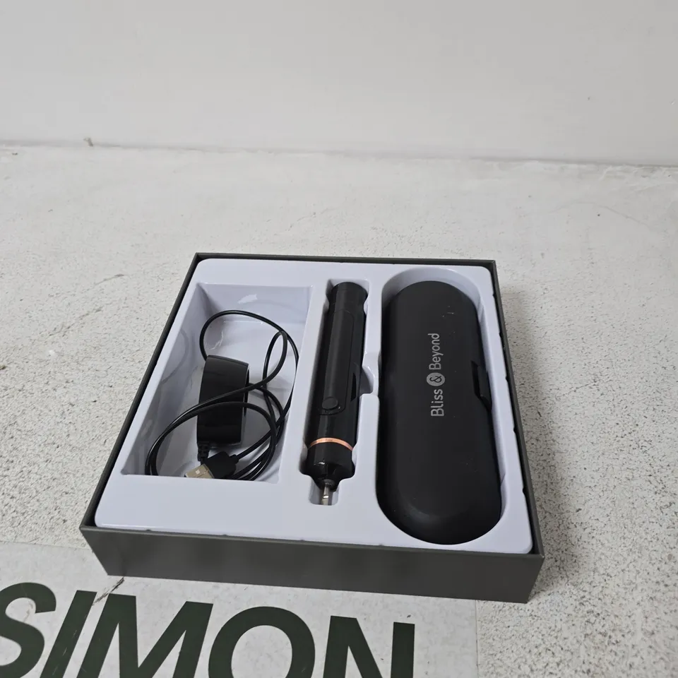 BLISS & BEYOND ELECTRIC TOOTHBRUSH SET – BLACK WITH CHARGING DOCK & TRAVEL CASE