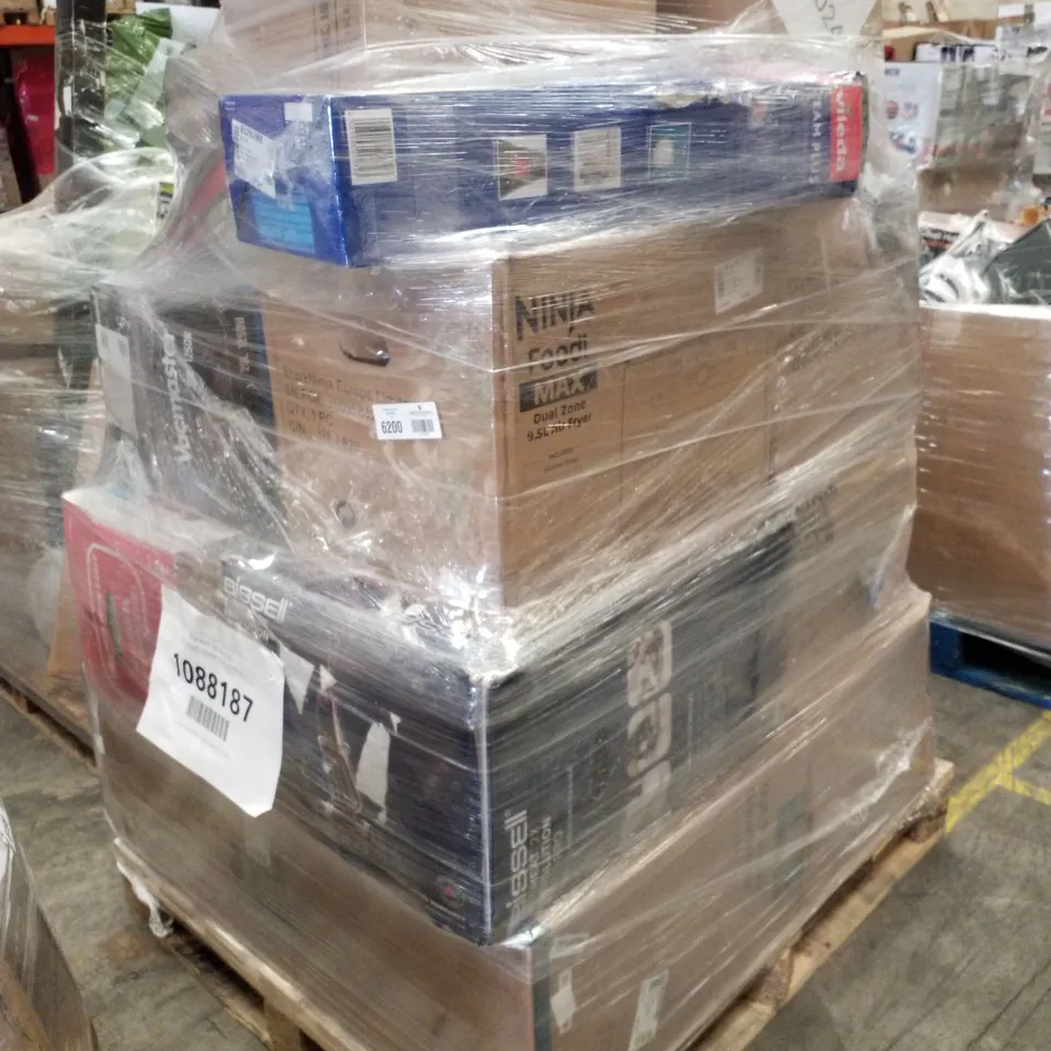 PALLET OF APPROXIMATELY 18 UNPROCESSED RAW RETURN HOUSEHOLD AND ELECTRICAL GOODS TO INCLUDE;