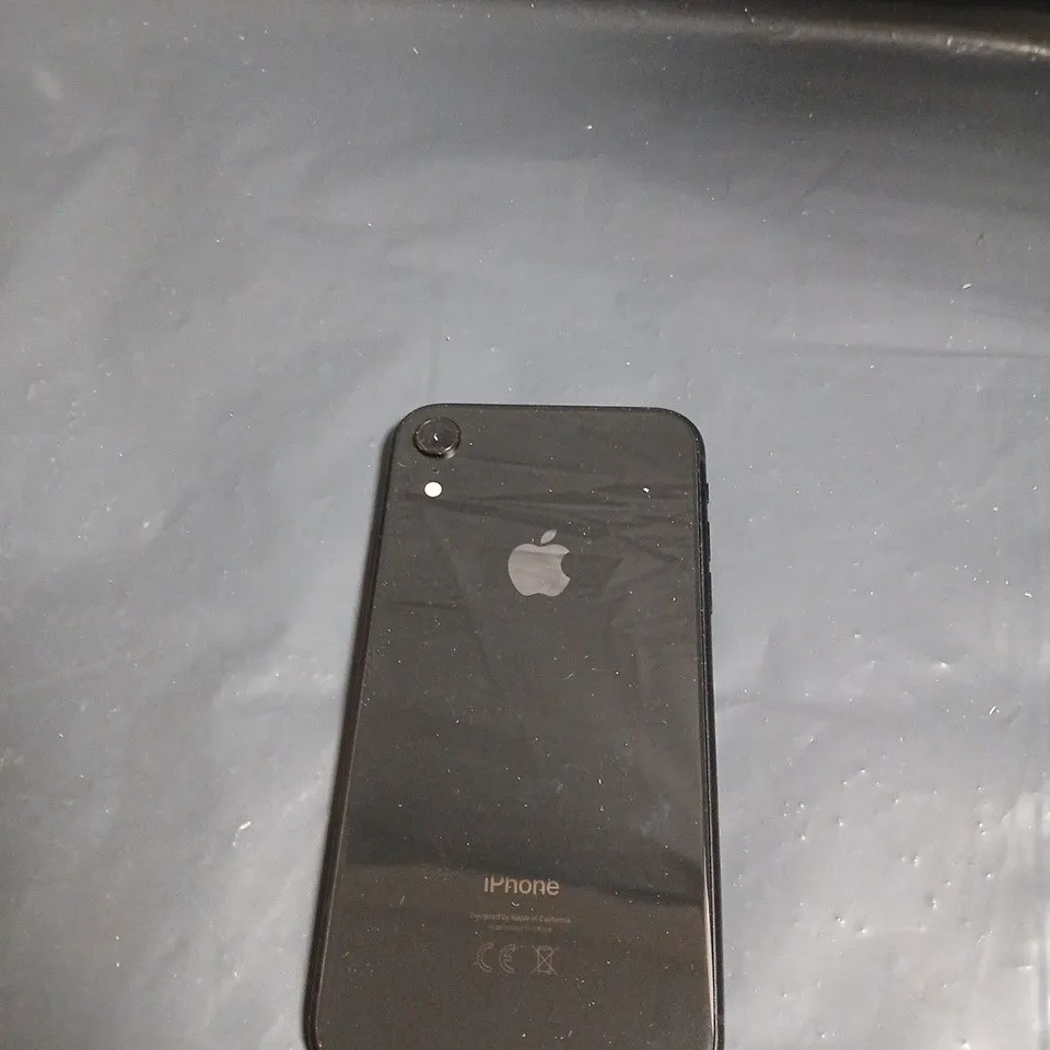 APPLE IPHONE XR  – BOXED