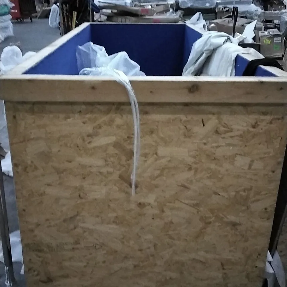 LARGE WOODEN SHIPPING CONTAINER WITH BLUE FABRIC PROTECTIVE LINING APPROXIMATELY 220 X 80CM