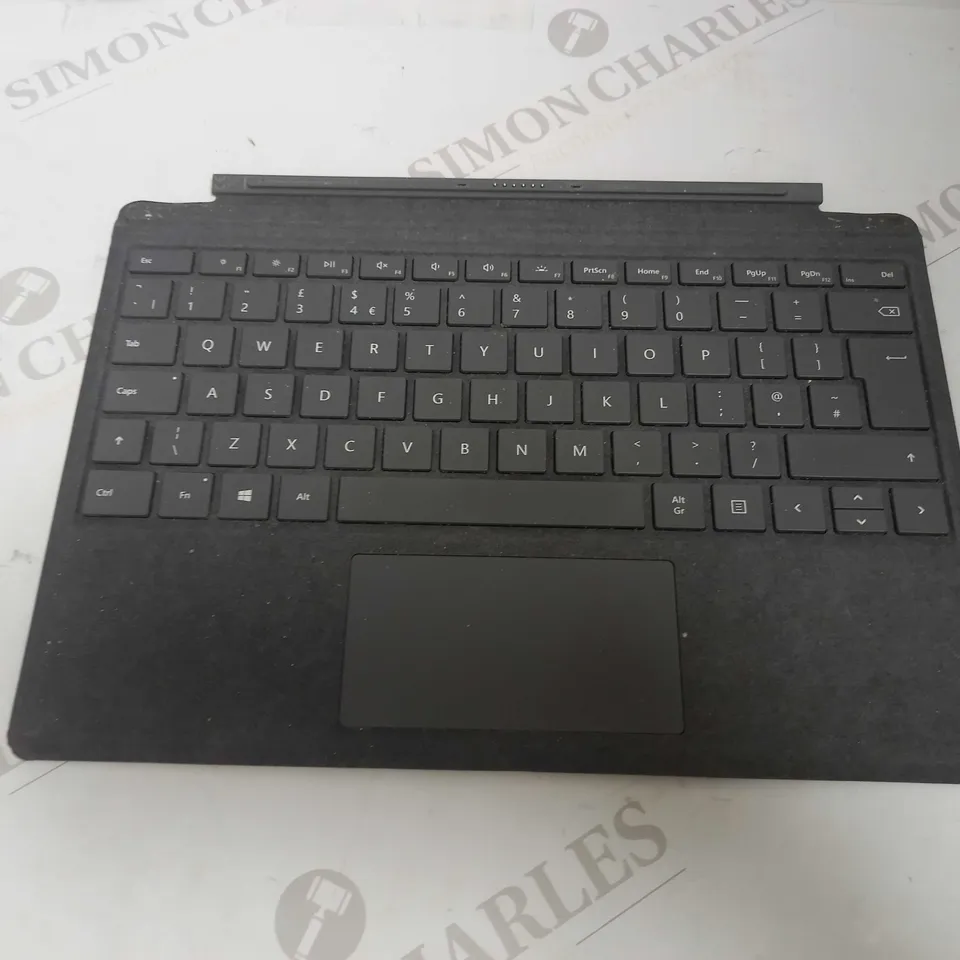 MICROSOFT FFP-00143 SURFACE PRO SIGNATURE TYPE COVER